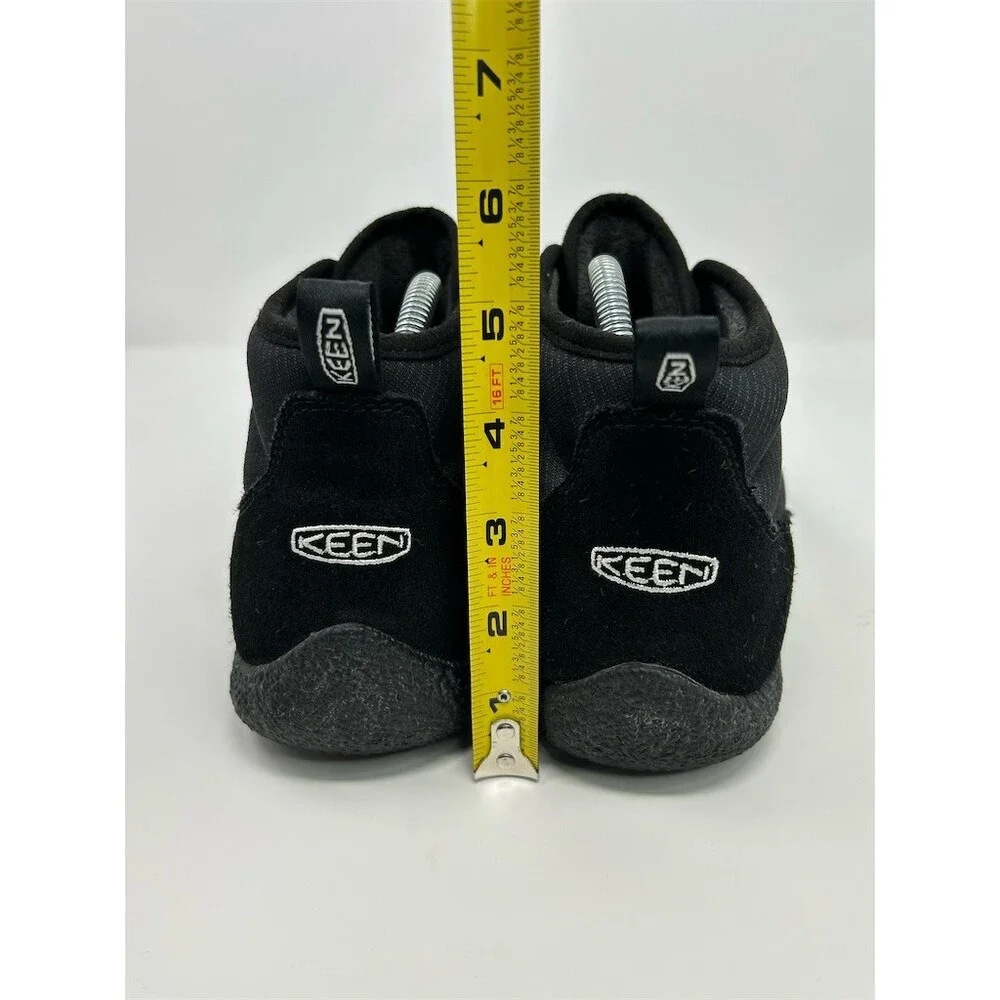 KEEN Howser II Quilted Chukka Boots Men's Black Slip-On Bungee Toggle Size 9
